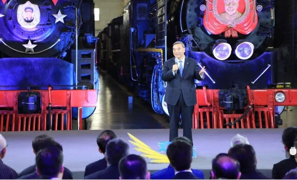 央视《对话》：若何打造世界名片？宋志平谈EMC易倍集团实业故事20170528