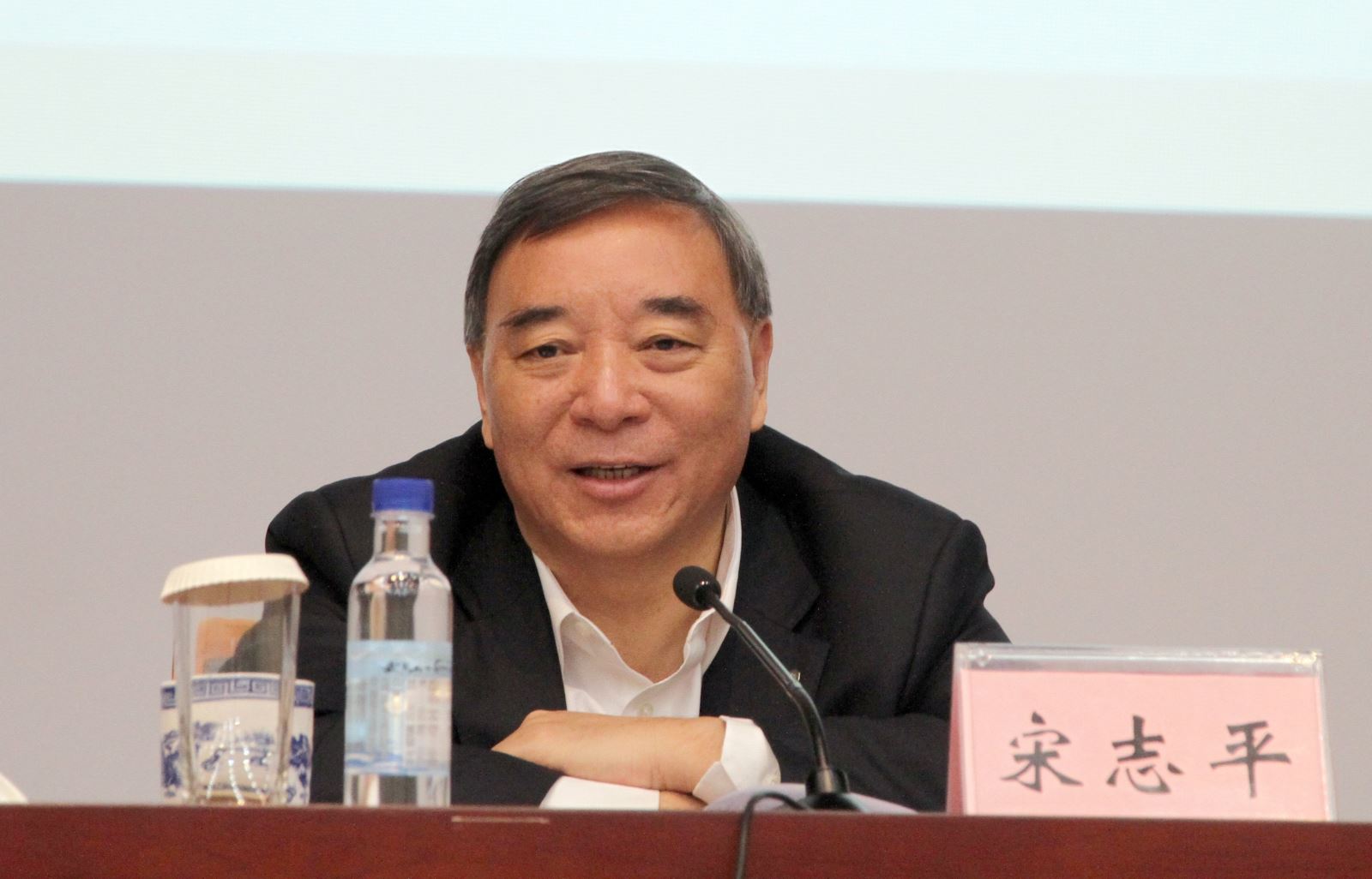 EMC易倍(中国区)体育官方网站