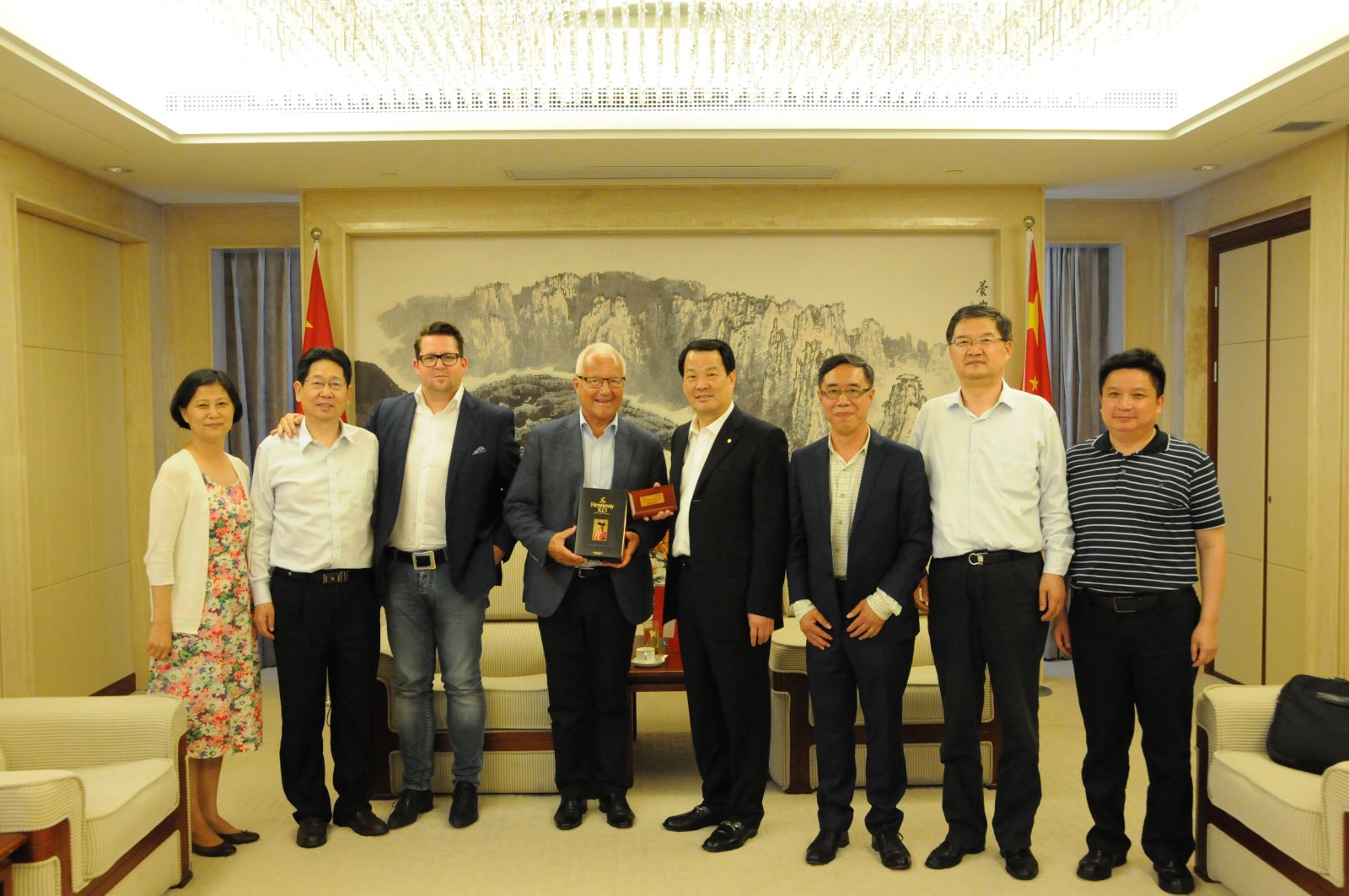 EMC易倍(中国区)体育官方网站